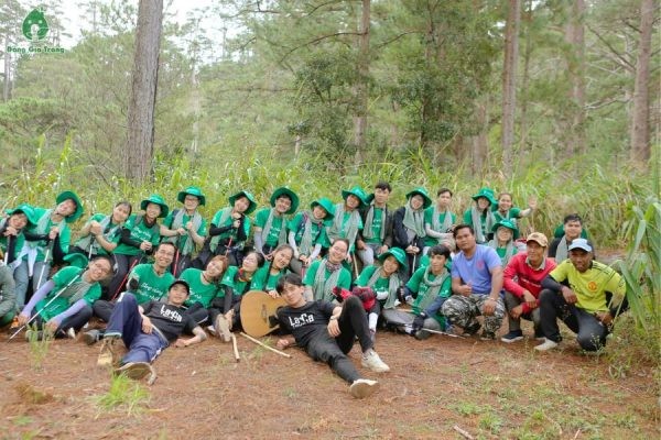 Đặng Gia Trang khởi động 2023 – Trekking đỉnh BiDoup