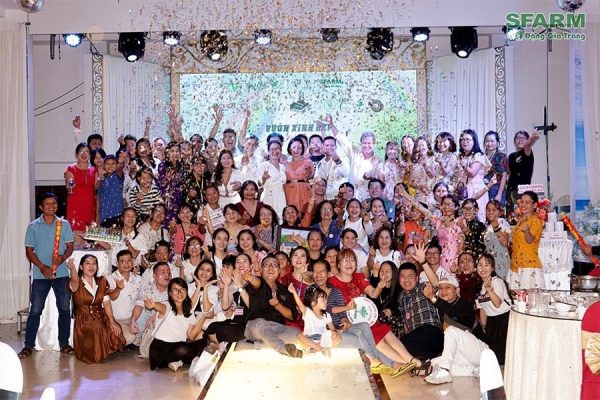 Offline Vườn Xinh Đẹp – Cùng SFARM lan toản đam mê trồng cây, làm vườn